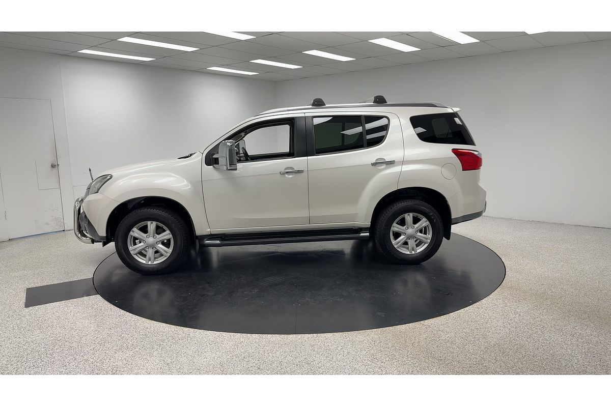 2015 Isuzu MU-X LS-T