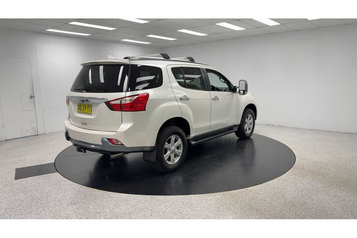 2015 Isuzu MU-X LS-T