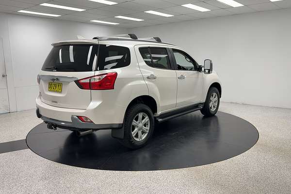 2015 Isuzu MU-X LS-T