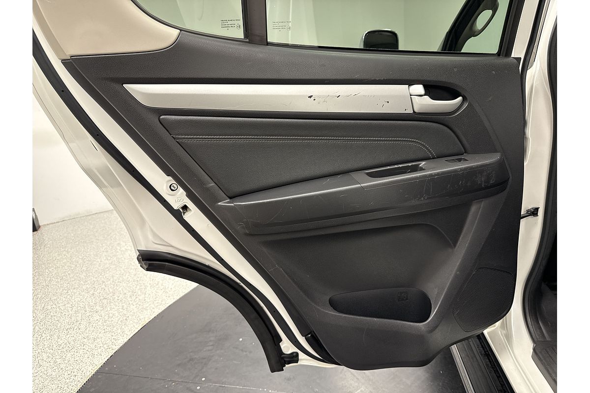 2015 Isuzu MU-X LS-T