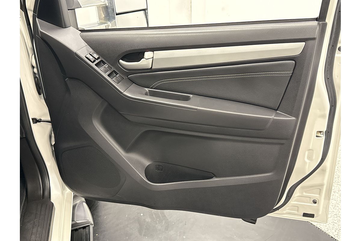 2015 Isuzu MU-X LS-T