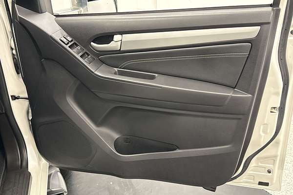 2015 Isuzu MU-X LS-T