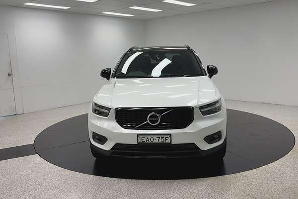 2019 Volvo XC40 T5 R-Design