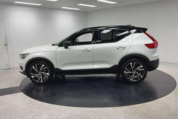 2019 Volvo XC40 T5 R-Design