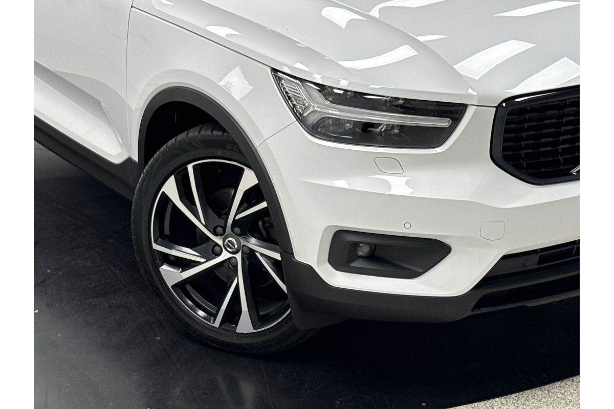 2019 Volvo XC40 T5 R-Design
