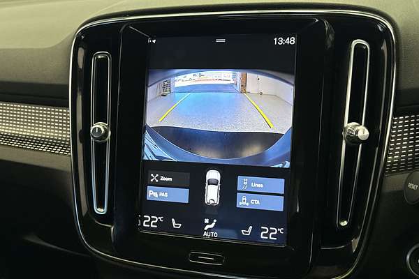 2019 Volvo XC40 T5 R-Design