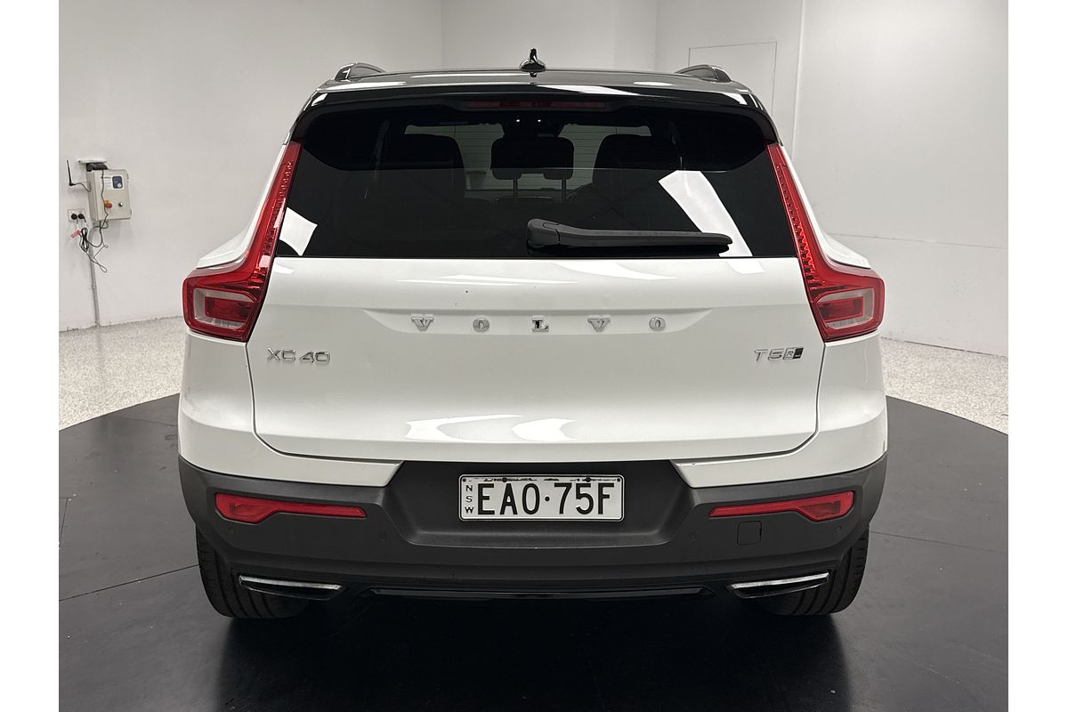 2019 Volvo XC40 T5 R-Design
