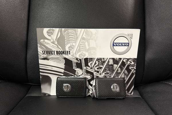 2019 Volvo XC40 T5 R-Design