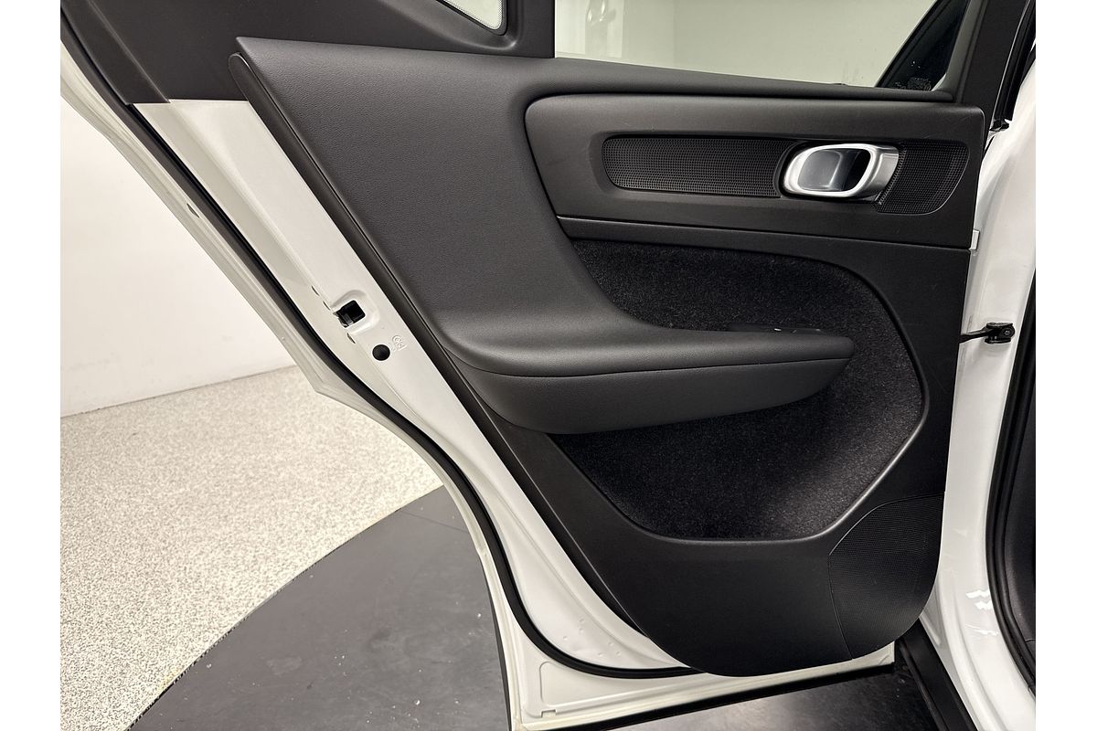 2019 Volvo XC40 T5 R-Design