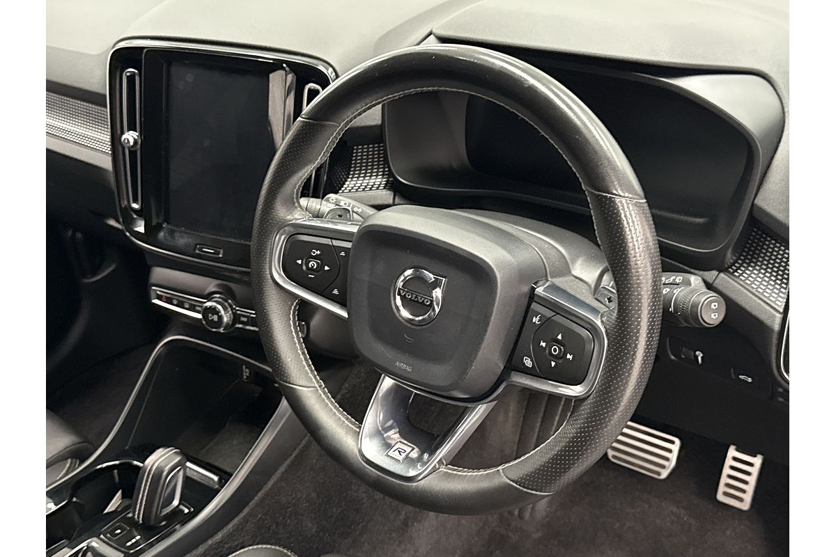 2019 Volvo XC40 T5 R-Design