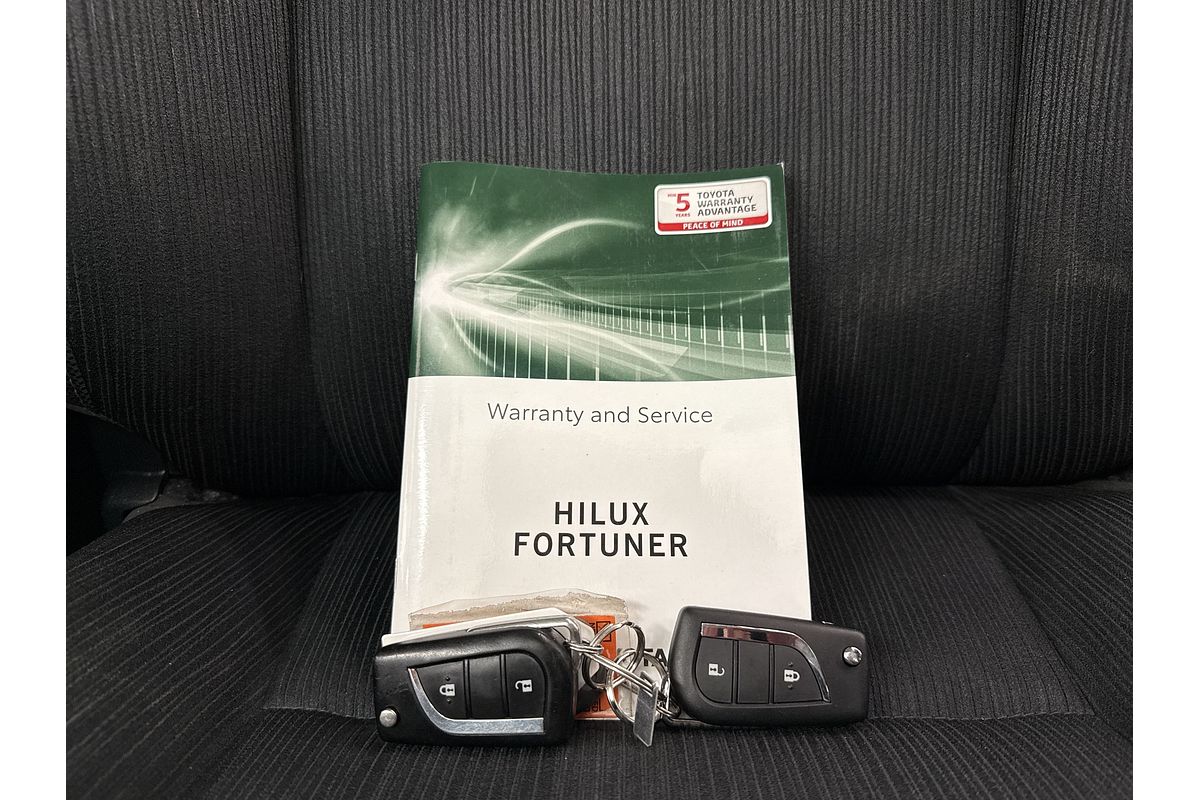 2021 Toyota Hilux SR GUN126R 4X4