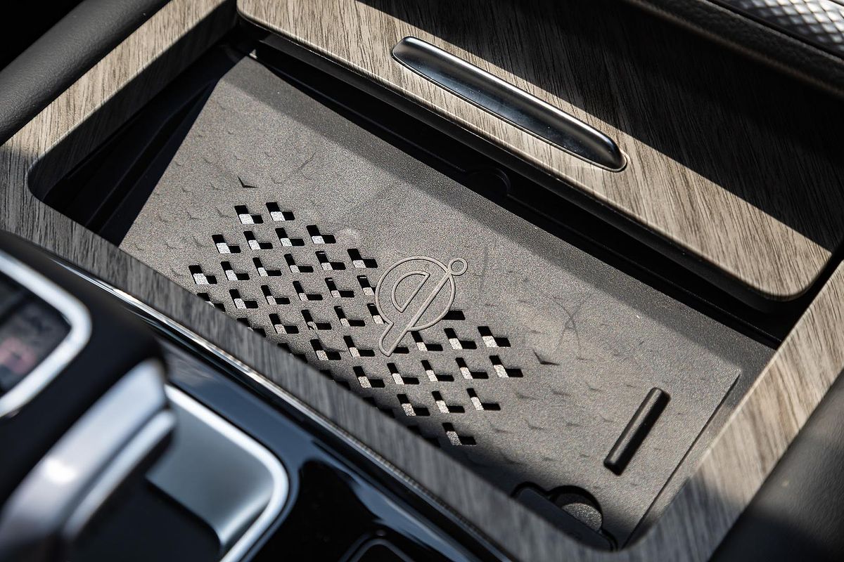 2025 GWM Tank 500 Ultra Hi4-T PHEV P03