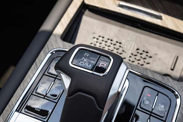 2025 GWM Tank 500 Ultra Hi4-T PHEV P03