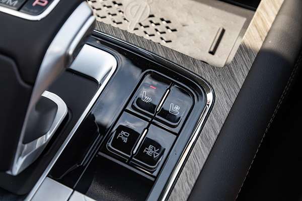 2025 GWM Tank 500 Ultra Hi4-T PHEV P03