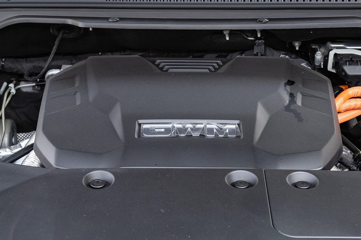 2025 GWM Tank 500 Ultra Hi4-T PHEV P03