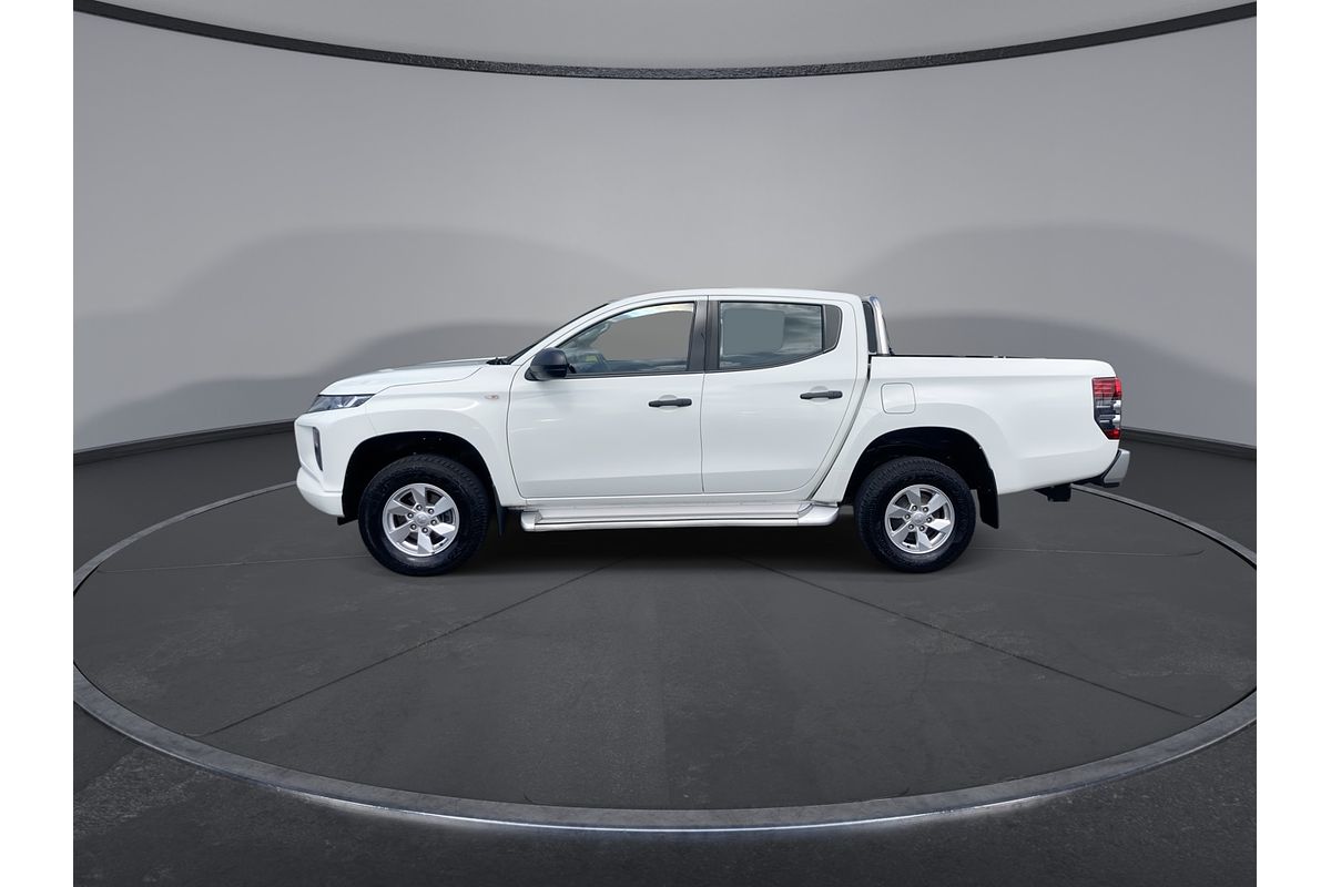 2021 Mitsubishi Triton GLX MR 4X4