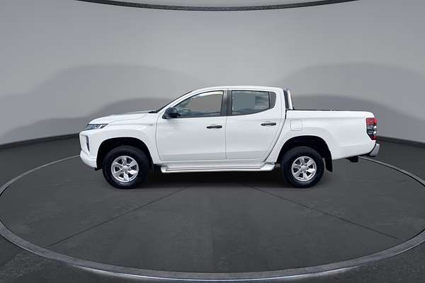 2021 Mitsubishi Triton GLX MR 4X4