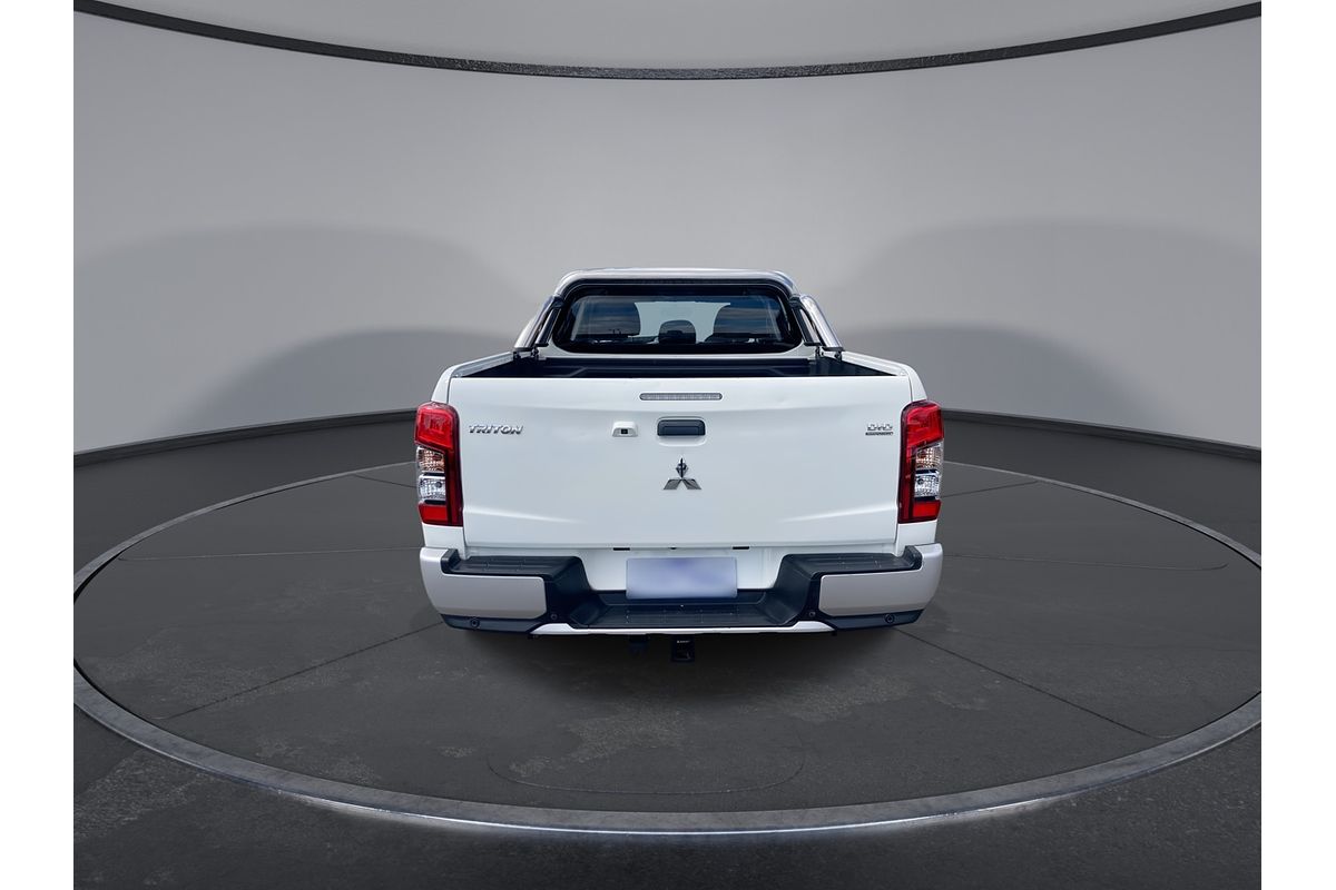 2021 Mitsubishi Triton GLX MR 4X4