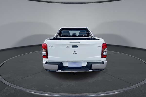 2021 Mitsubishi Triton GLX MR 4X4