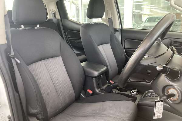 2021 Mitsubishi Triton GLX MR 4X4