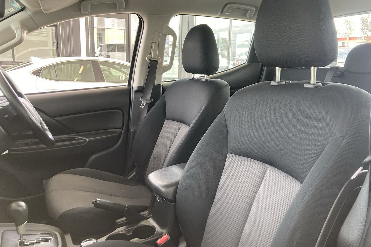 2021 Mitsubishi Triton GLX MR 4X4