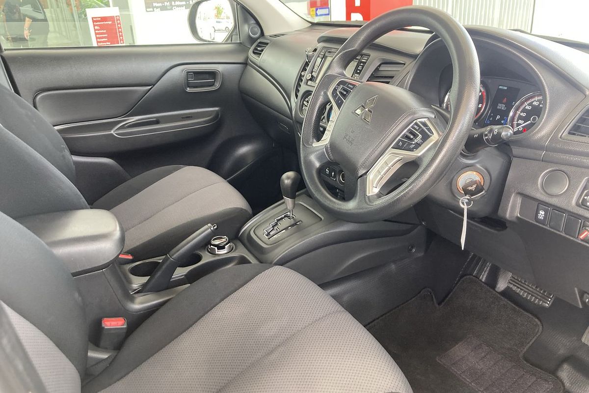 2021 Mitsubishi Triton GLX MR 4X4