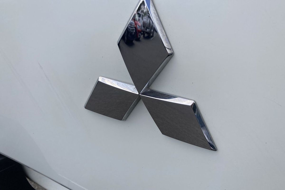 2021 Mitsubishi Triton GLX MR 4X4