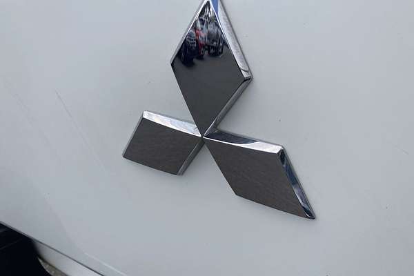 2021 Mitsubishi Triton GLX MR 4X4