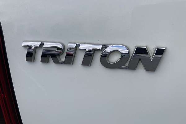 2021 Mitsubishi Triton GLX MR 4X4