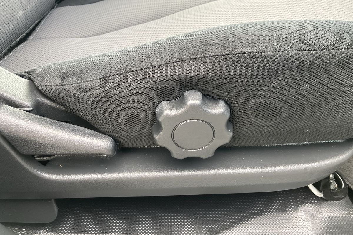 2021 Mitsubishi Triton GLX MR 4X4