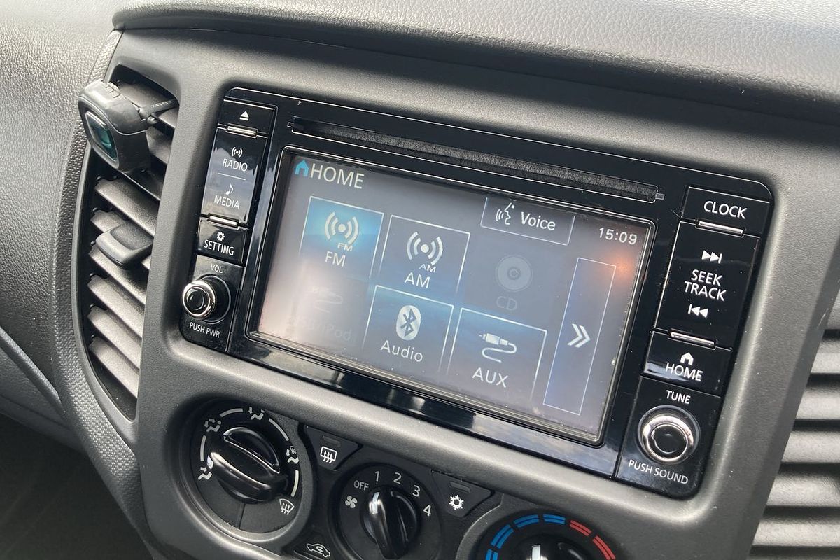 2021 Mitsubishi Triton GLX MR 4X4