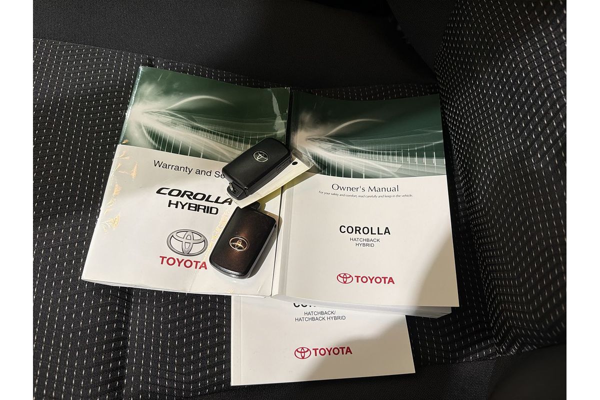2017 Toyota Corolla Hybrid ZWE186R