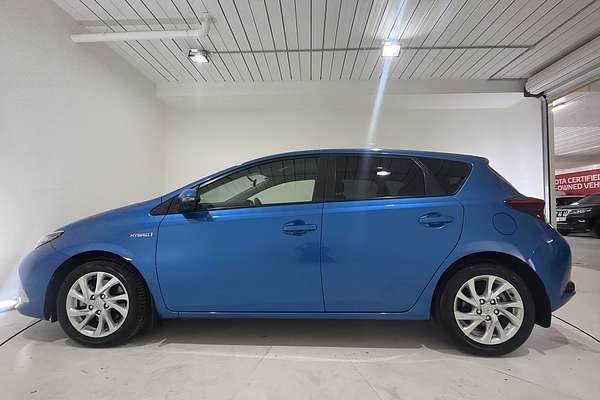 2017 Toyota Corolla Hybrid ZWE186R