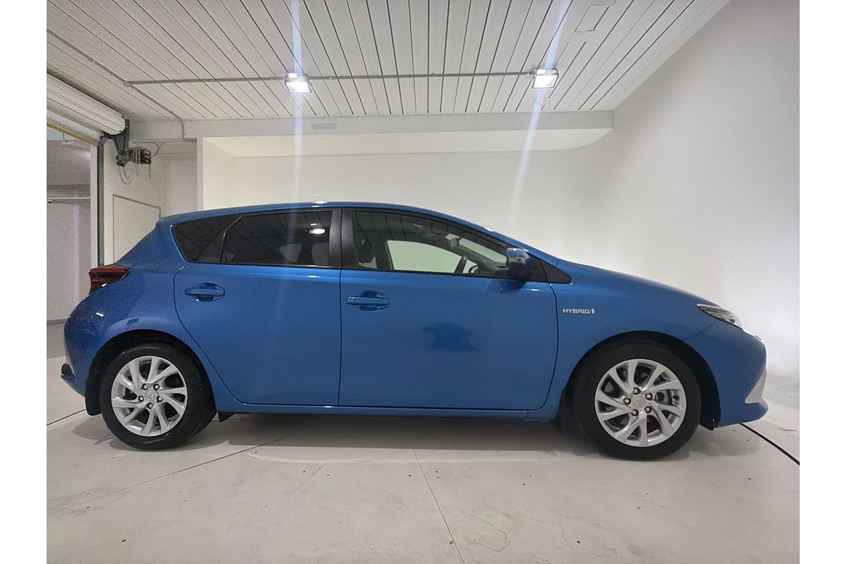 2017 Toyota Corolla Hybrid ZWE186R