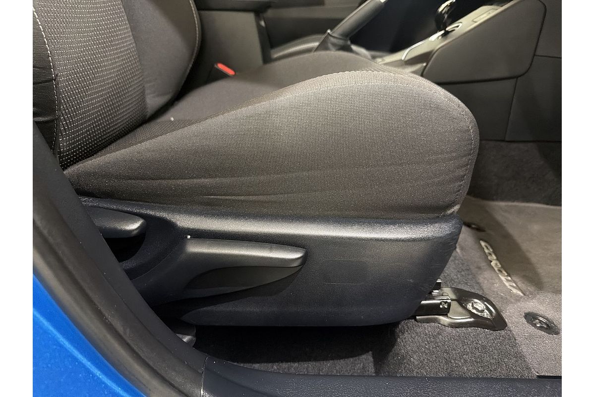2017 Toyota Corolla Hybrid ZWE186R