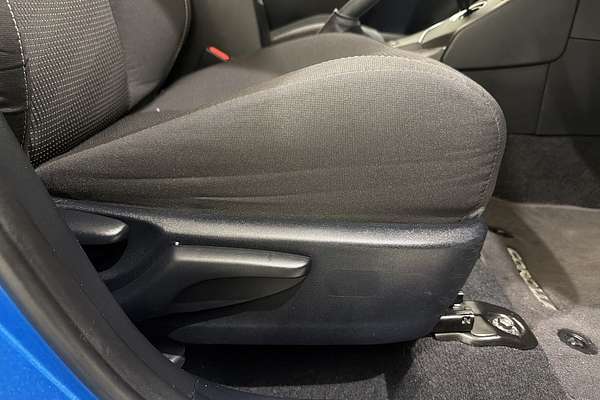 2017 Toyota Corolla Hybrid ZWE186R