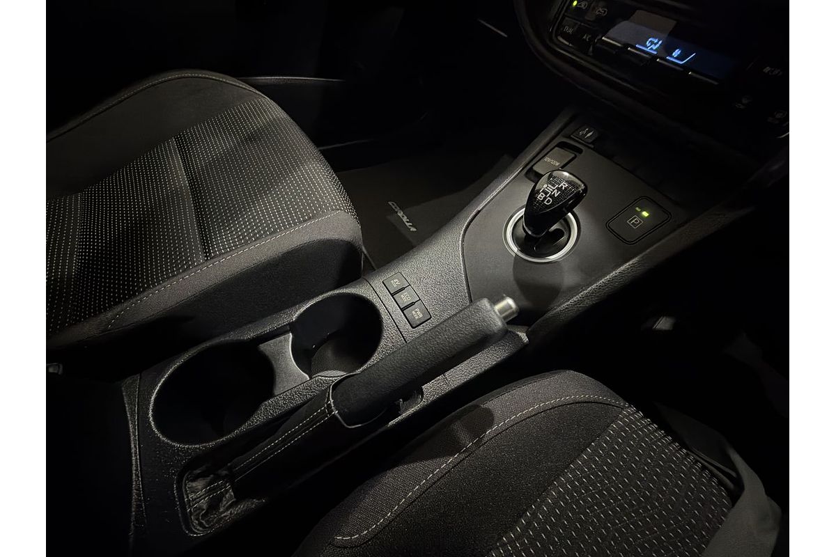 2017 Toyota Corolla Hybrid ZWE186R