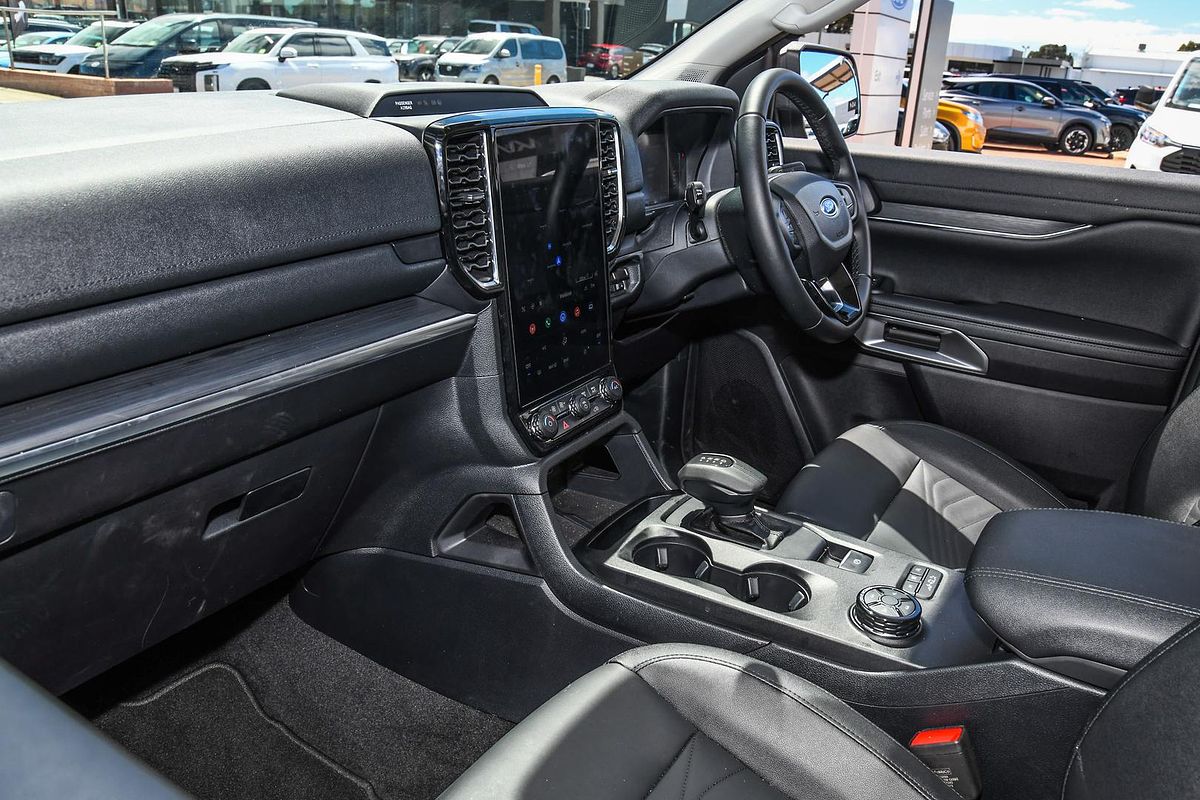 2025 Ford Everest Trend 2.0L