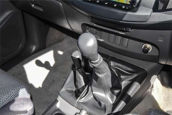 2013 Toyota Hilux SR5 KUN26R 4X4