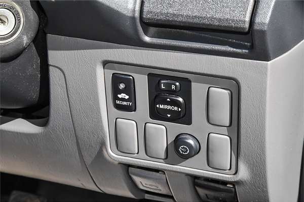 2013 Toyota Hilux SR5 KUN26R 4X4