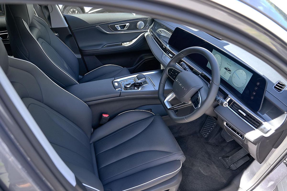 2025 Chery Tiggo 7 Super Hybrid Ultimate T32