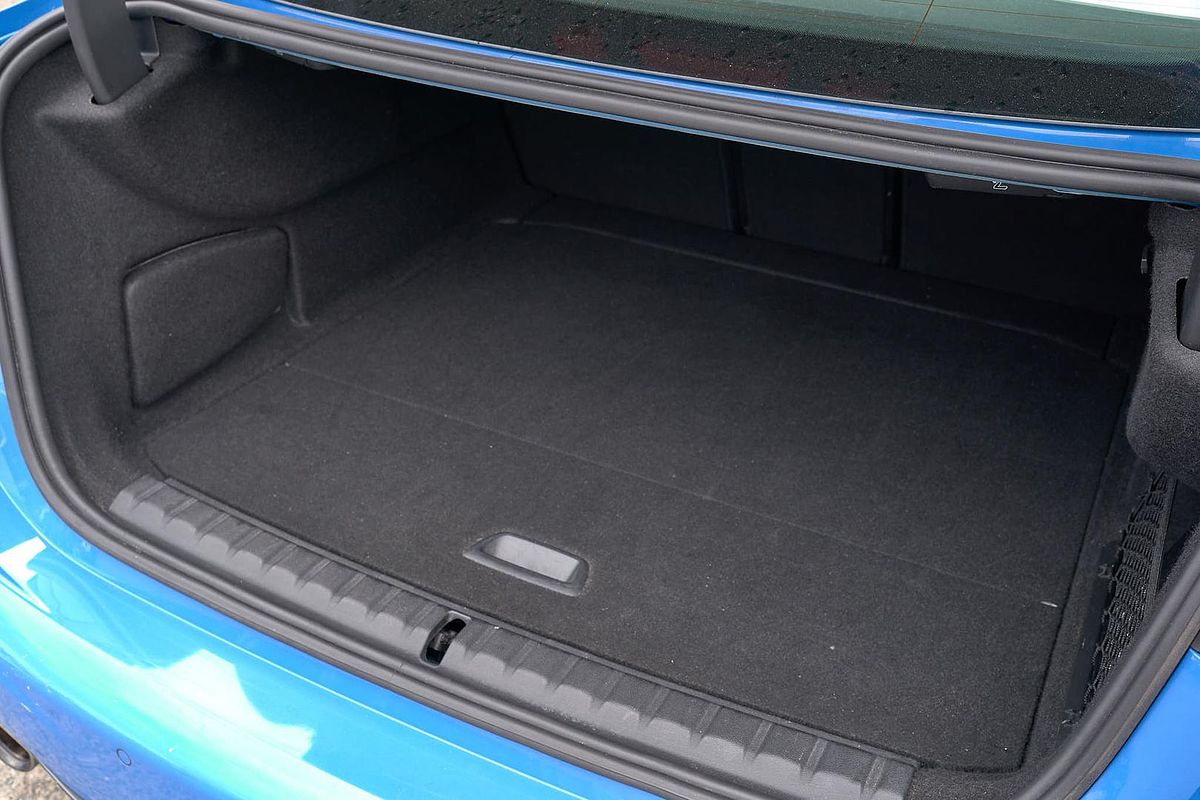 2023 BMW 2 Series 220i M Sport F44