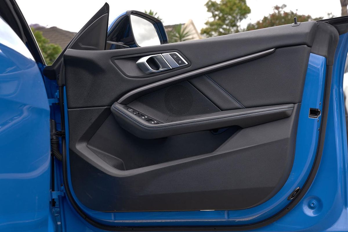 2023 BMW 2 Series 220i M Sport F44