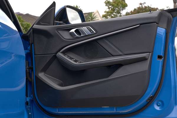 2023 BMW 2 Series 220i M Sport F44