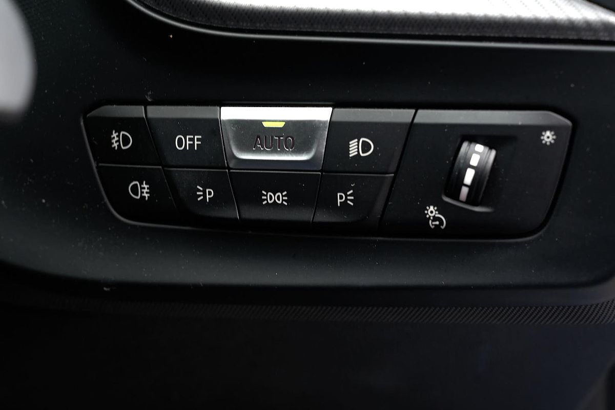 2023 BMW 2 Series 220i M Sport F44