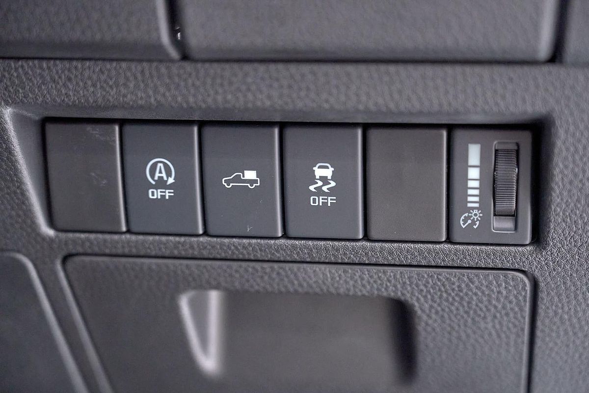 2025 Isuzu D-MAX X-TERRAIN 4X4