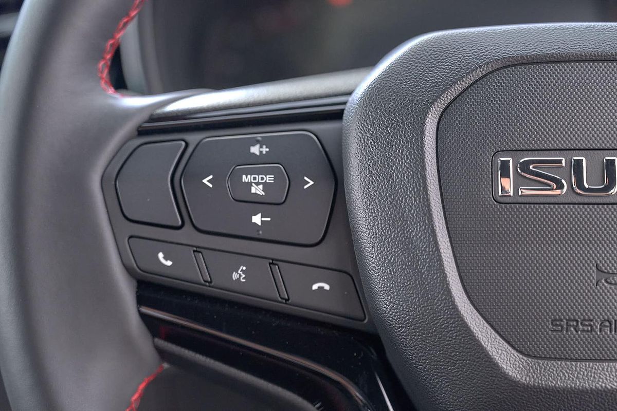 2025 Isuzu D-MAX X-TERRAIN 4X4