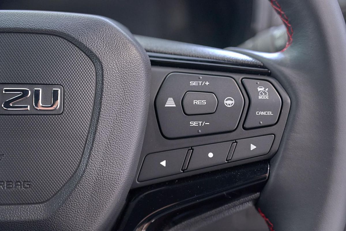 2025 Isuzu D-MAX X-TERRAIN 4X4