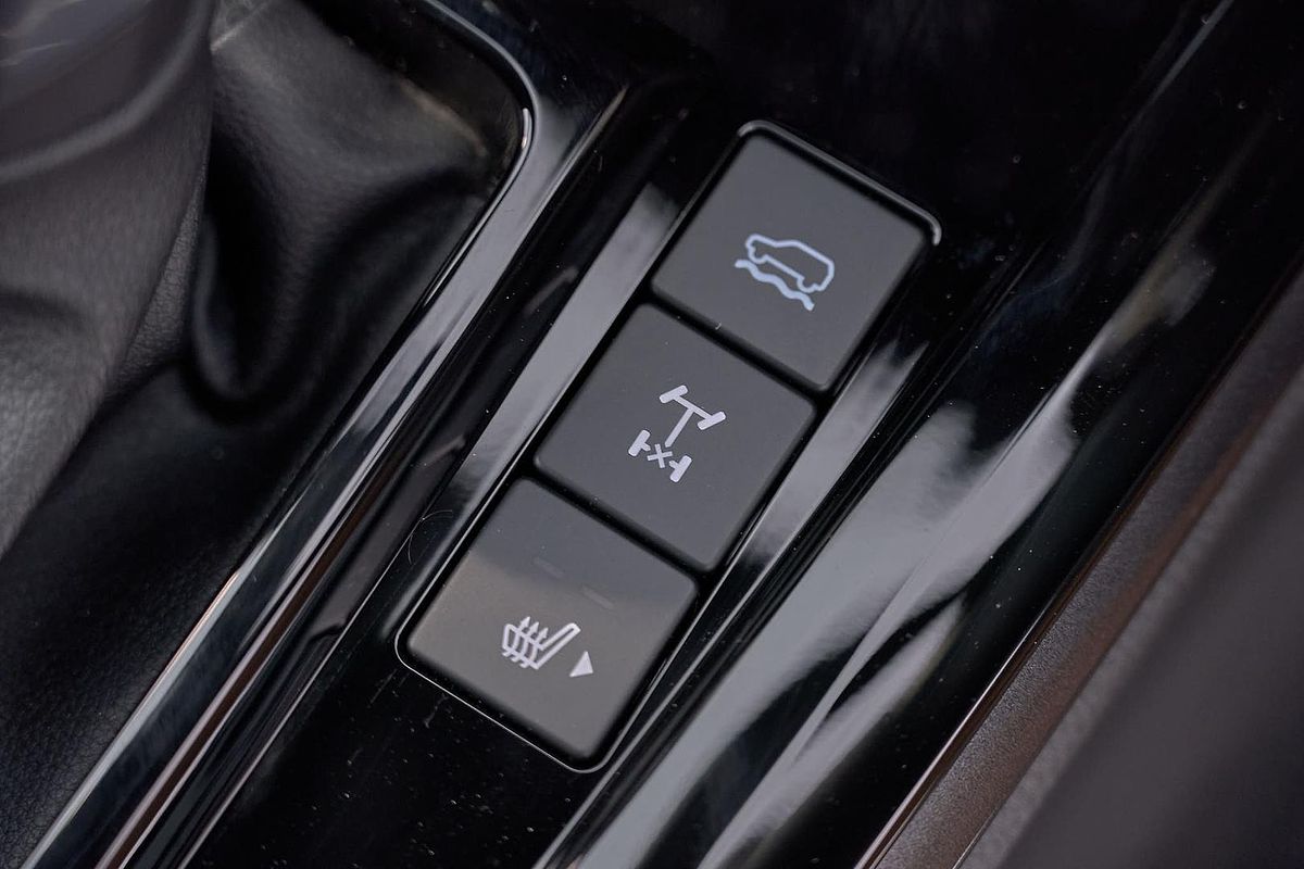 2025 Isuzu D-MAX X-TERRAIN 4X4