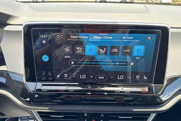 2024 Volkswagen Atlas Cross Sport 2.0T SEL Premium R-Line